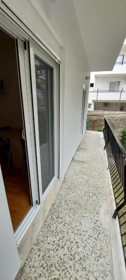 אתונה Cozy Apartment In Nea Smyrni מראה חיצוני תמונה