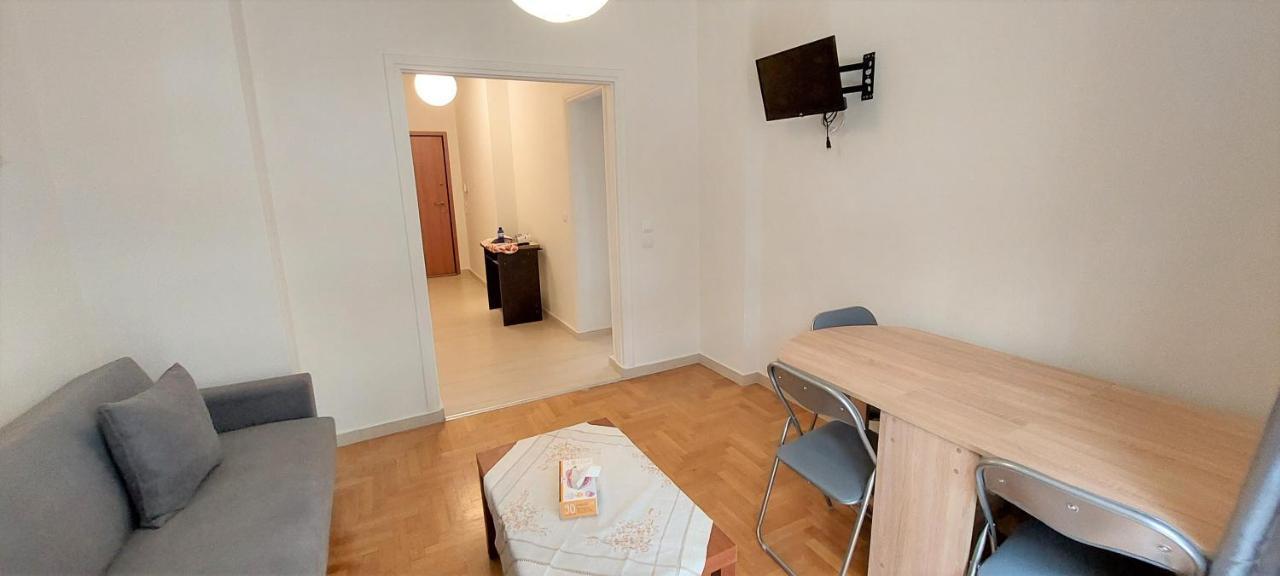 אתונה Cozy Apartment In Nea Smyrni מראה חיצוני תמונה