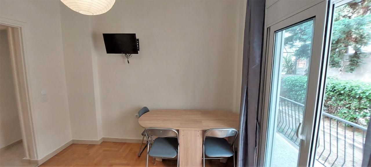 אתונה Cozy Apartment In Nea Smyrni מראה חיצוני תמונה